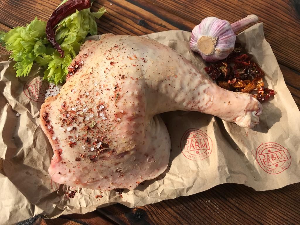 Ćureći batak sa karabatakom (~ 1,5 kg, cena po kg 810 rubalja)