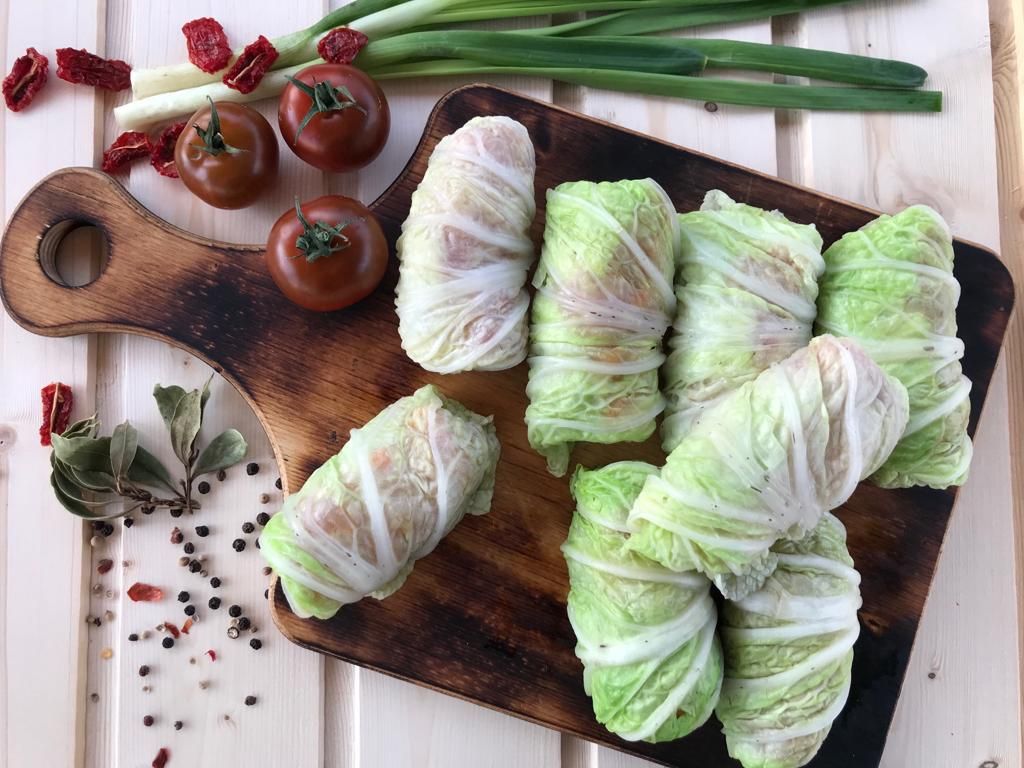 Mini sarma „Kineski kupus sa ćuretinom“ (pakovanje ~ 0,5 kg, cena po kg 860 rubalja)