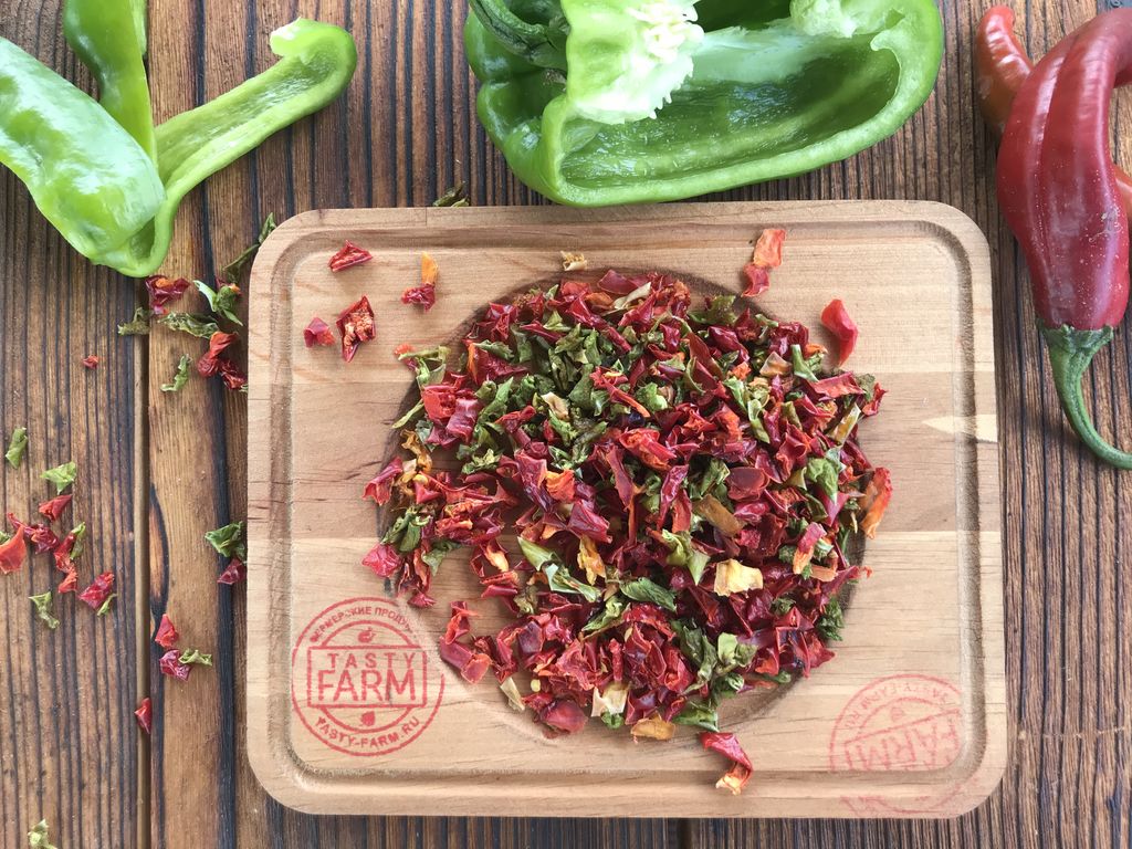 Sušena slatka paprika, usitnjena (pakovanje 50 g)
