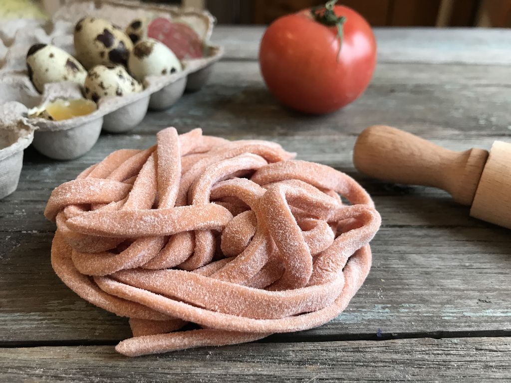 Taljatele sa paradajzom (pakovanje 2000 g)