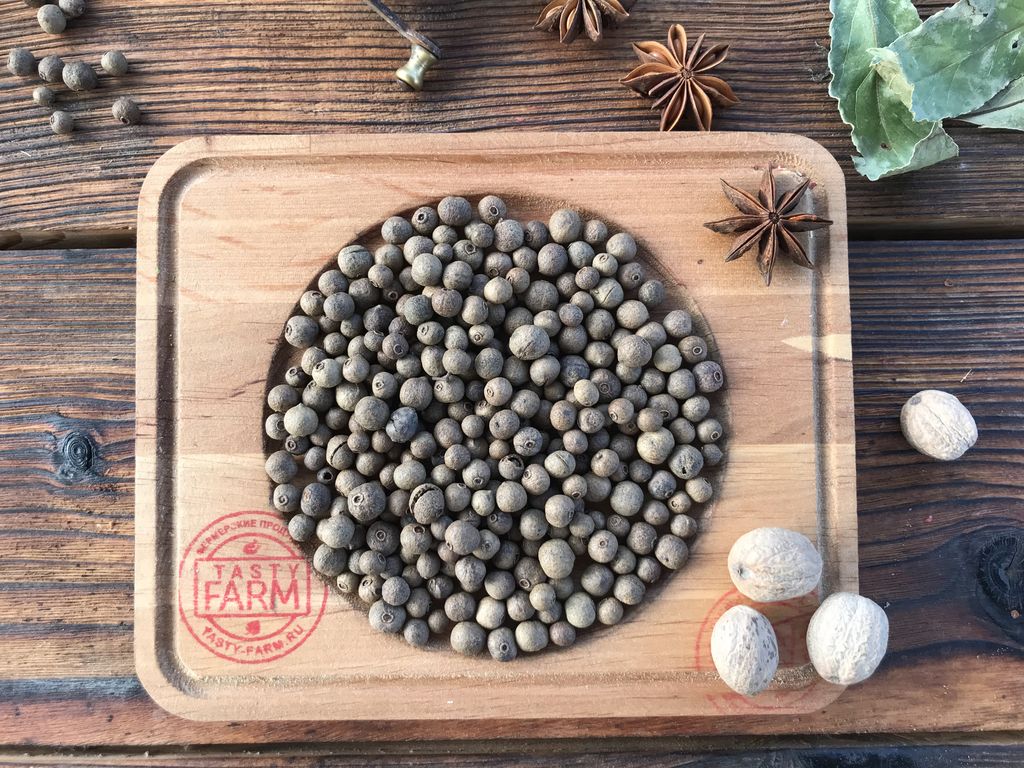 Piment u zrnu (težina pakovanja 40 grama)