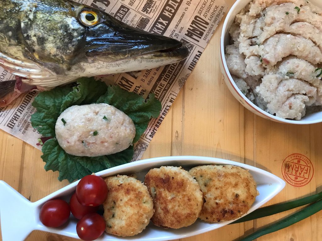 Pljeskavice od štuke (pakovanje 0,5 kg, cena za 1 kg 1200 rub.)